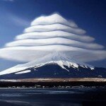 Lenticular-Clouds-over-Mount-Fuji-Japan