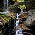 watkins-glen-gorge-rainbow-bridge-new-york